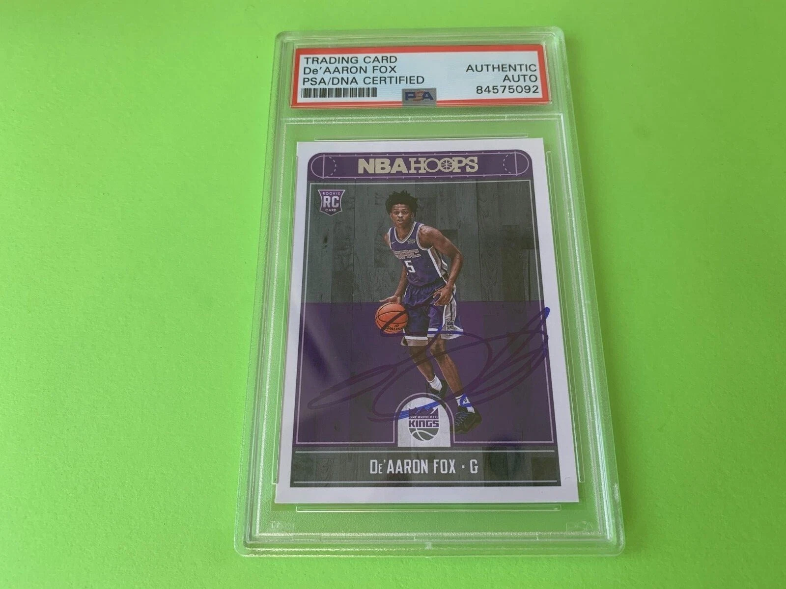 De' Aaron Fox 2017 Panini Hoops #255 Rookie Card Signed Auto PSA/DNA Slabbed
