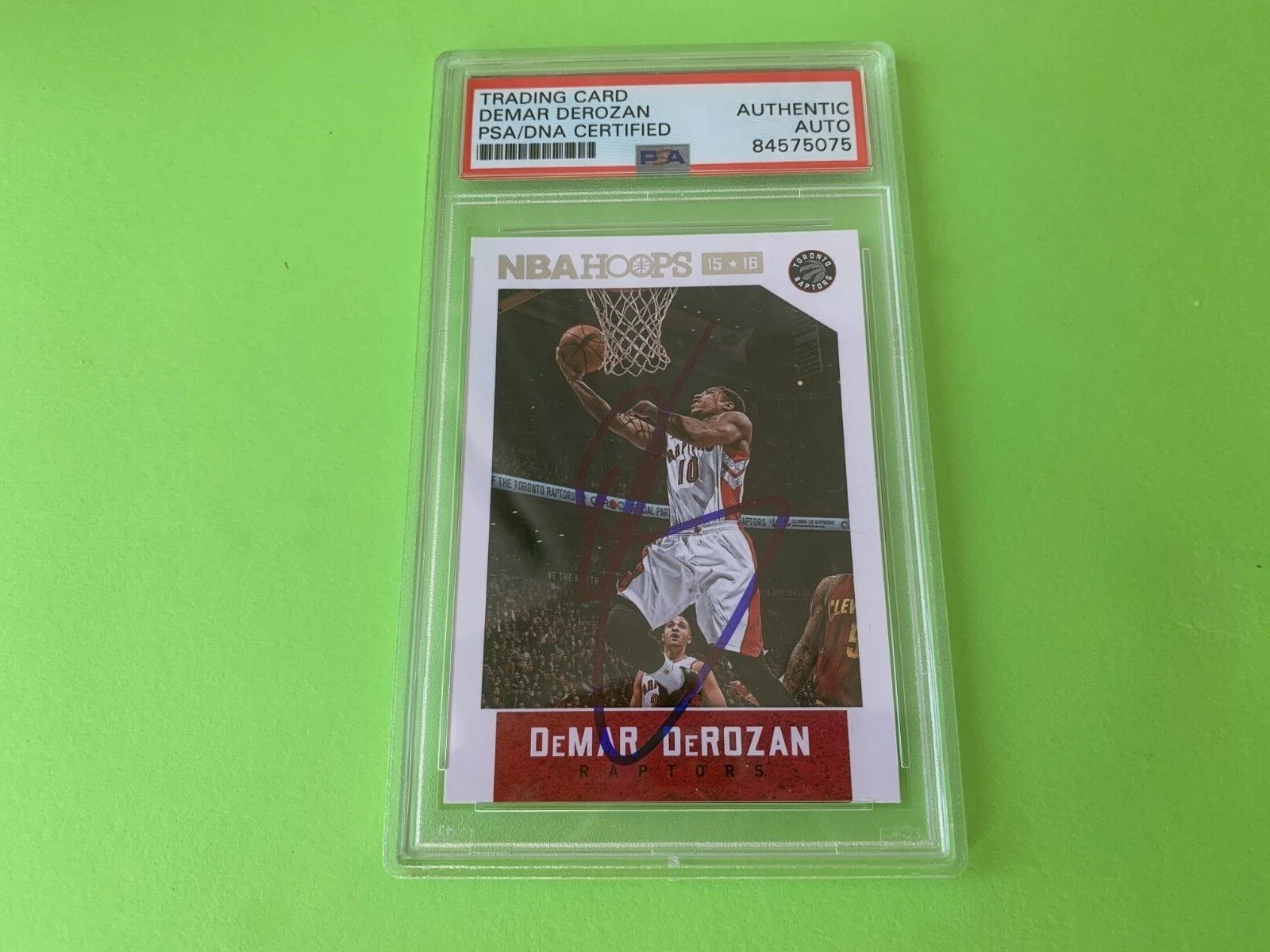 Demar Derozan 2015 Panini NBA Hoops #59 Rookie Card Signed Auto PSA/DNA Slabbed
