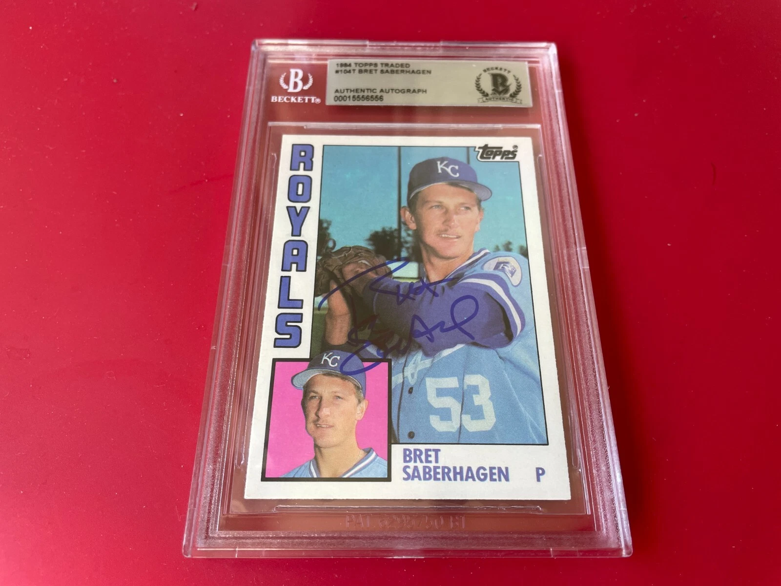 Bret Saberhagen Royals 1984 Topps Rookie Card Signed Auto Beckett BAS
