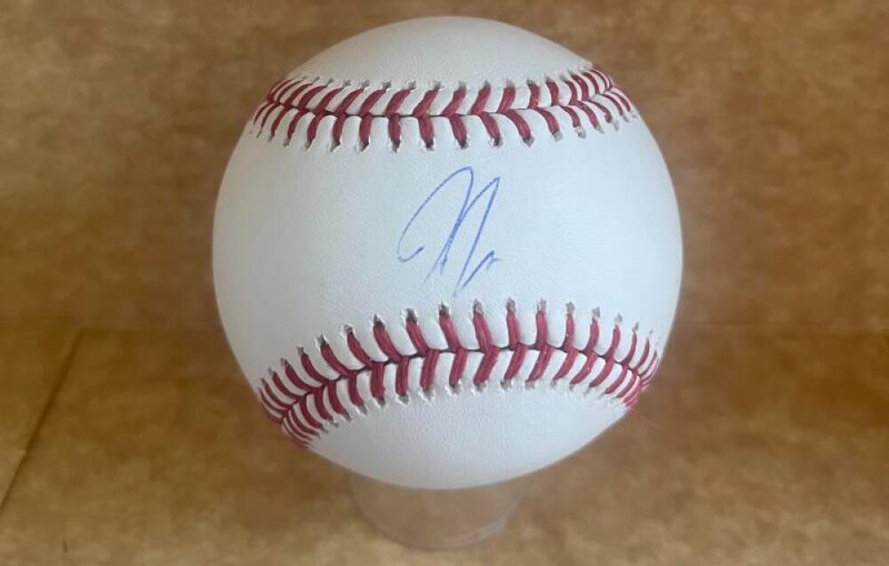 JOSH JAMES ASTROS SIGNED AUTO M.L. BASEBALL BECKETT AUTH
