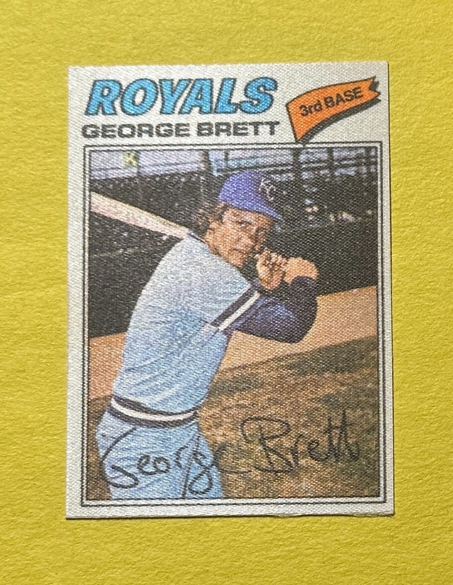 1977 TOPPS CLOTH STICKERS GEORGE BRETT #7 HOF
