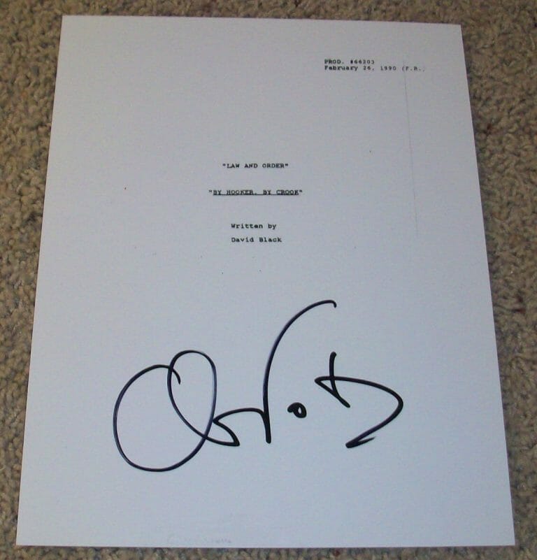 CHRIS NOTH SIGNED AUTOGRAPH LAW AND & ORDER 66 PAGE EPISODE SCRIPT W/EXACT PROOF
 COLLECTIBLE MEMORABILIA