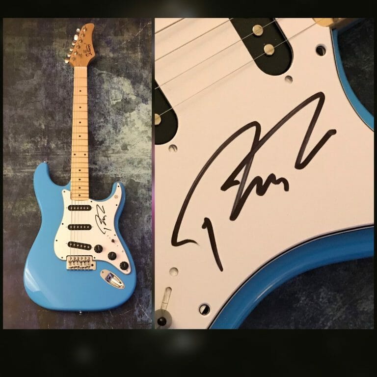 GFA MATCHBOX 20 TWENTY * ROB THOMAS * SIGNED ELECTRIC GUITAR PROOF R5 COA
 COLLECTIBLE MEMORABILIA