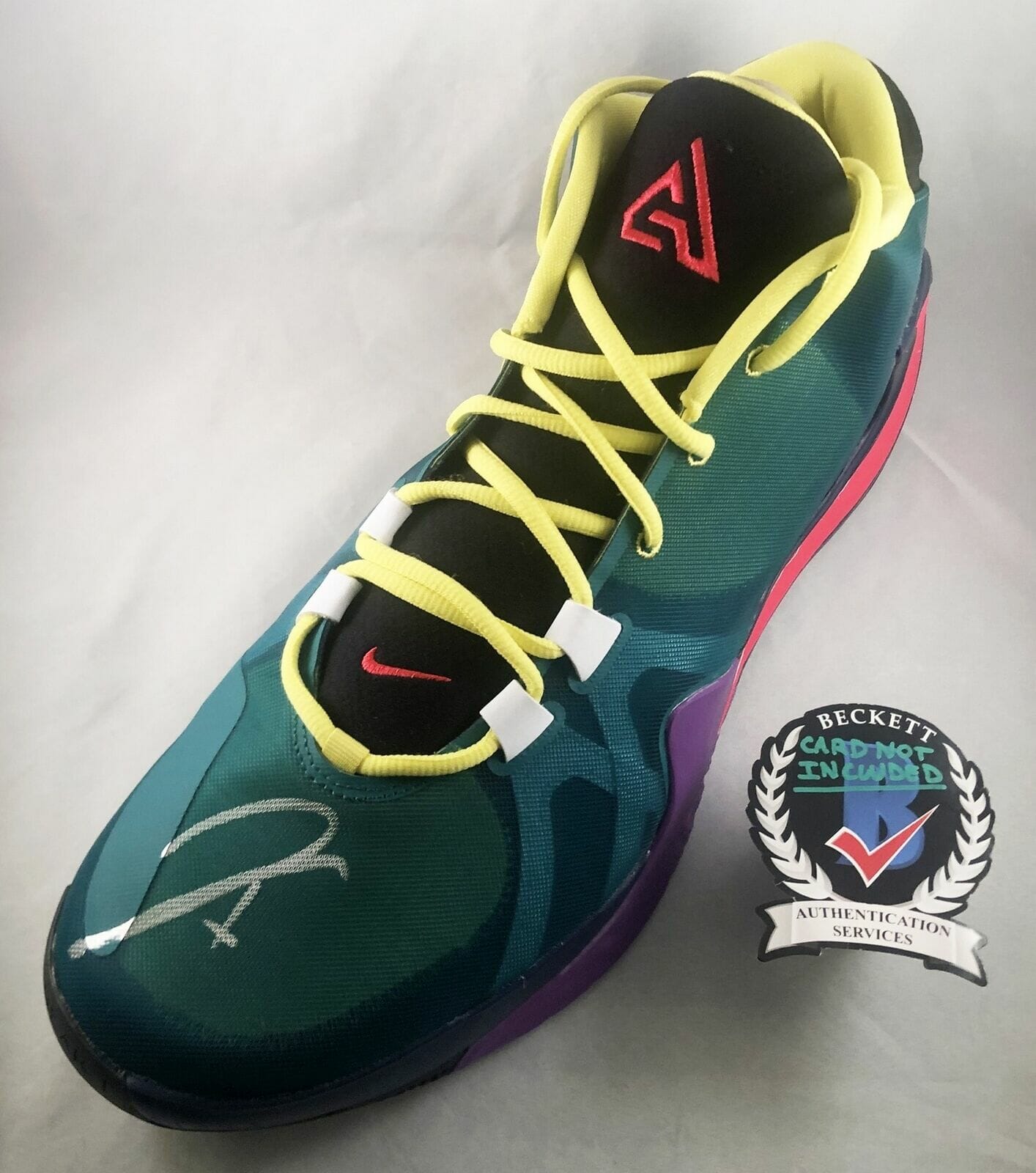 Antetokounmpo hot sale 1 shoes