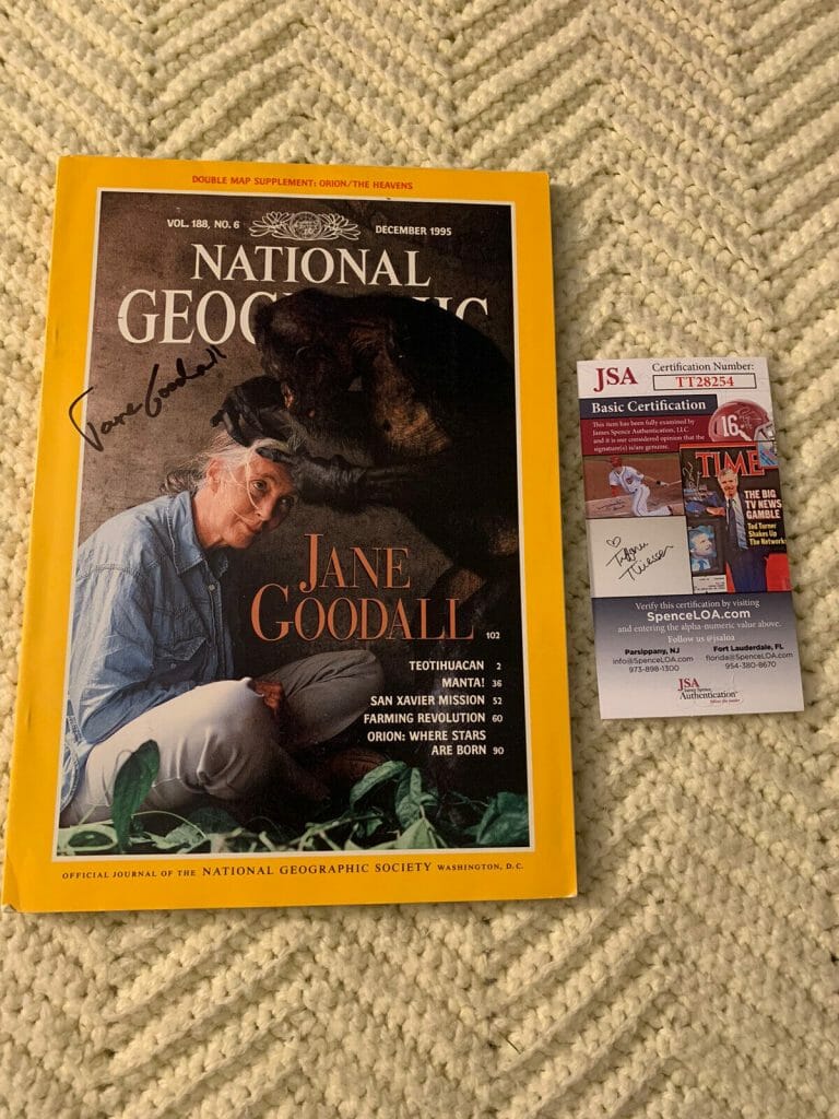 JANE GOODALL SIGNED NATIONAL GEOGRAPHIC MAGAZINE DEC 1995 JSA AUTHENTICATION COA
 COLLECTIBLE MEMORABILIA
