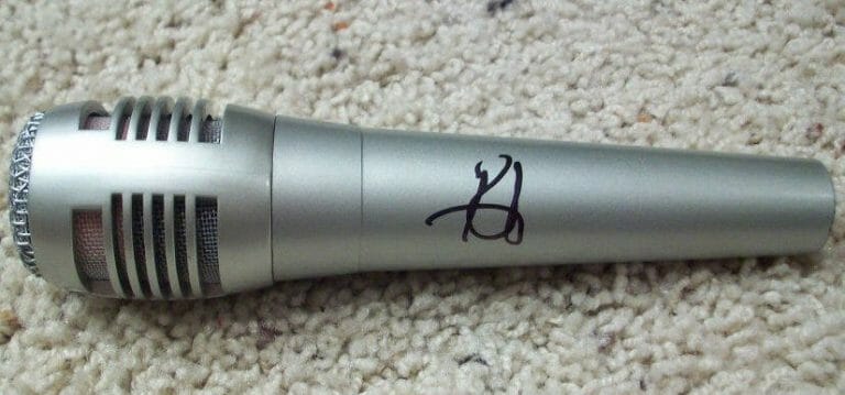 RANDY HOUSER SIGNED AUTOGRAPH “HOW COUNTRY FEELS” NEW MICROPHONE B W/EXACT PROOF
 COLLECTIBLE MEMORABILIA