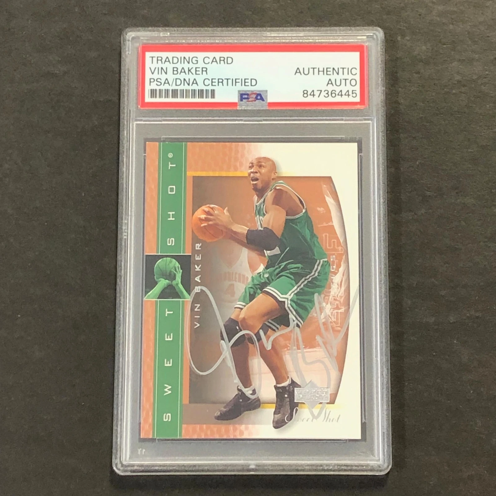 2003-04 Upper Deck Sweetshot #6 Vin Baker Signed Card AUTO PSA/DNA Slabbed Celti
