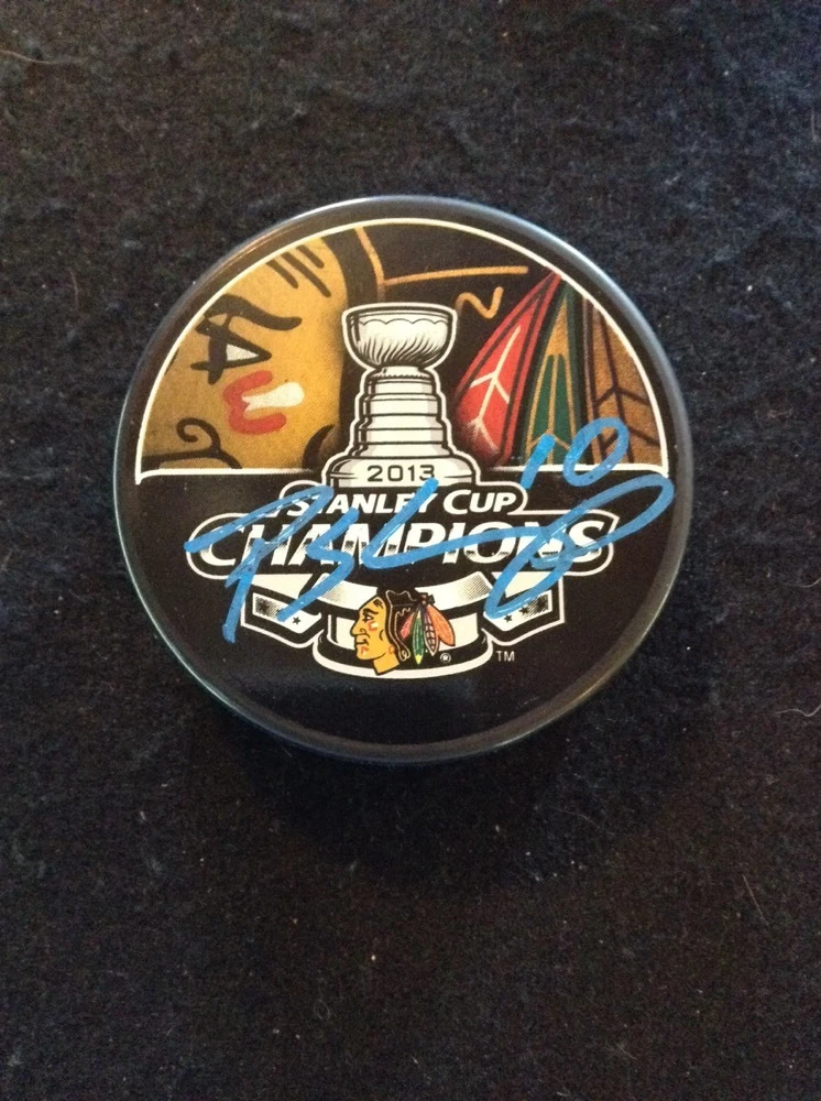 PATRICK SHARP AUTOGRAPHED 2013 BLACKHAWKS STANLEY CUP PUCK SIGNED JSA COA
