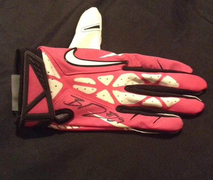 * BRADLEY ROBY * Denver Broncos PINK AUTOGRAPHED GLOVE JSA COA SIGNED RARE
