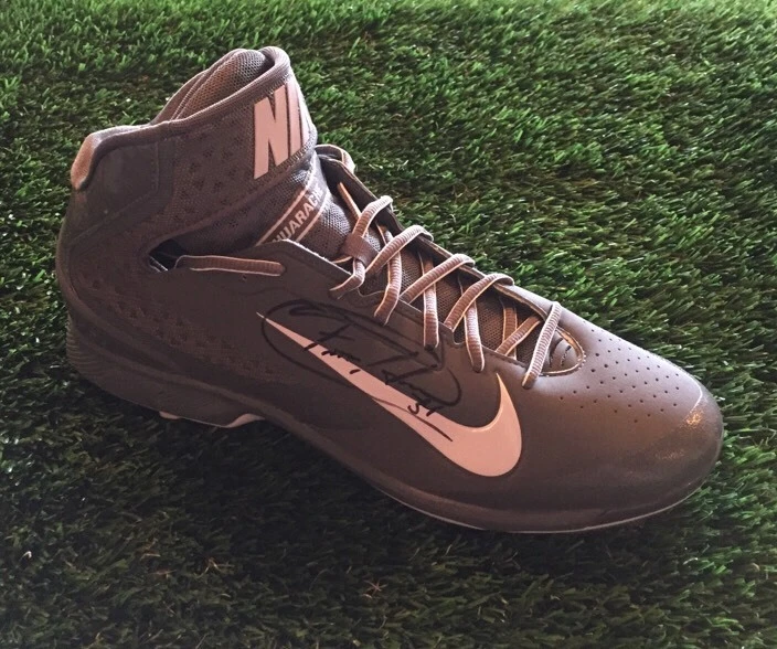 FELIX HERNANDEZ Signed NIKE AIR Baseball Cleat JSA/COA CY YOUNG SICK
