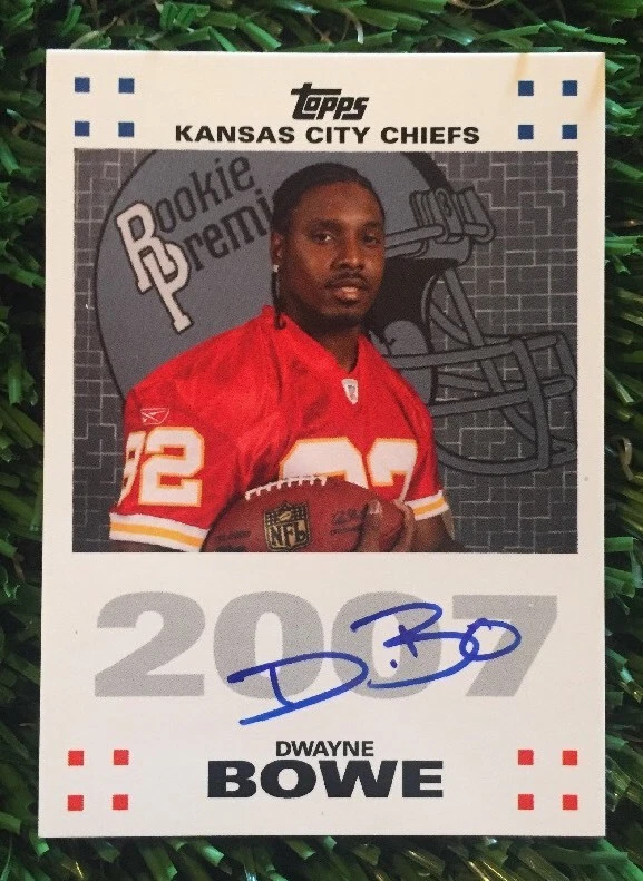 2007 Topps Rookie Premiere Autograph Blue Ink Auto Dwayne Bowe RC
