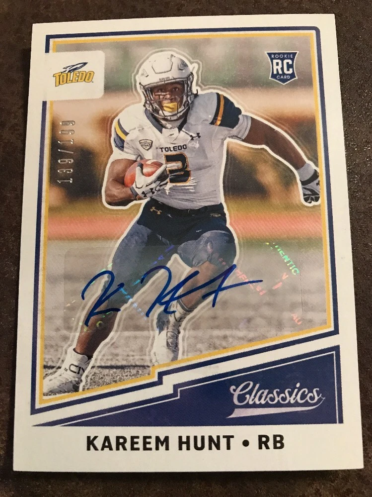 2017 Panini Classics Kareem Hunt Rookie Autograph Card 139/199
