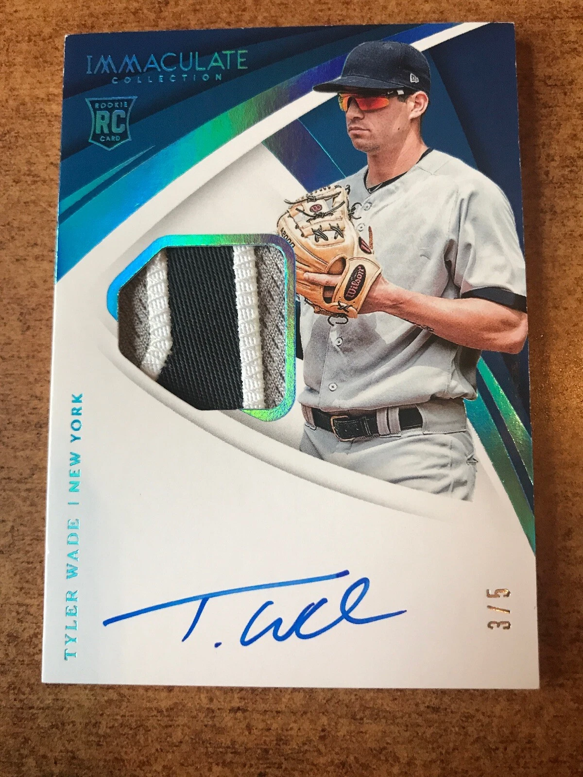 2018 Immaculate TYLER WADE Autograph auto 3 color patch 3/5 SSP WOW
