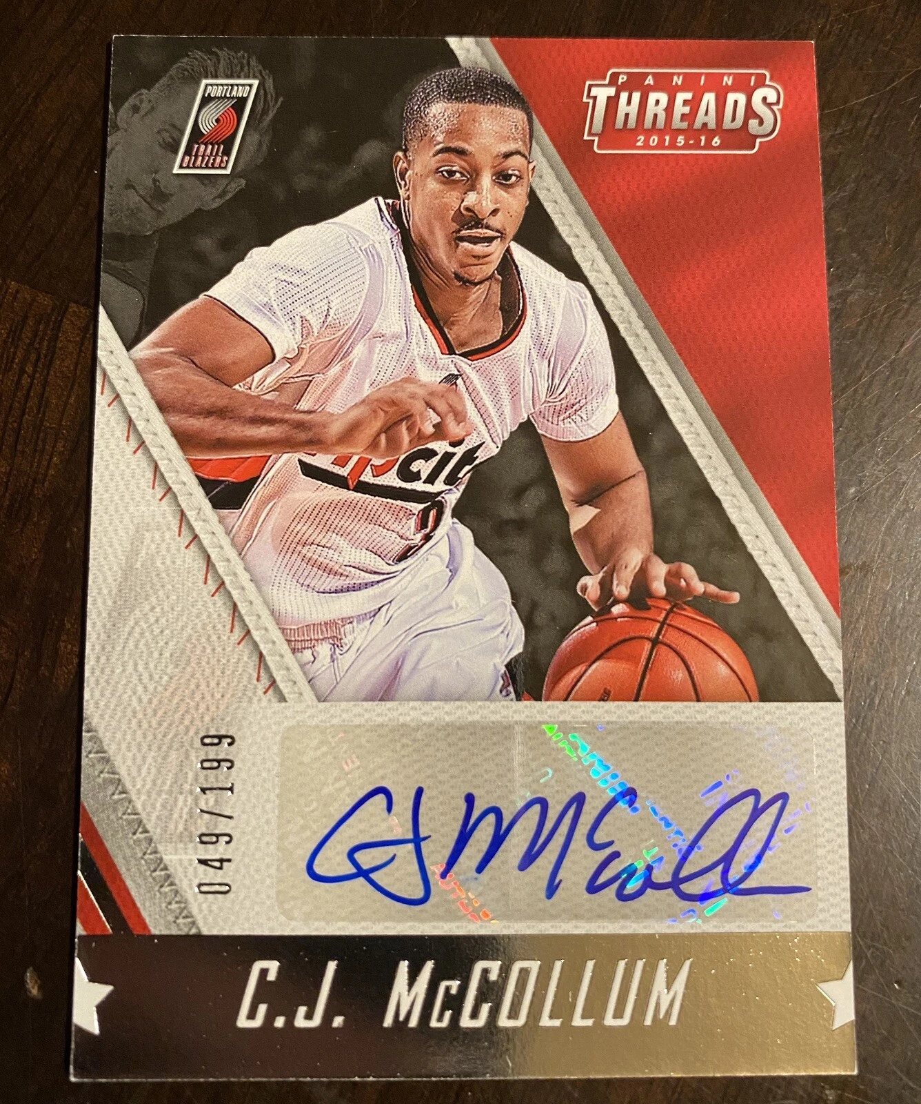 2015-16 Panini Threads CJ McCollum AUTO Blazers #ED /199
