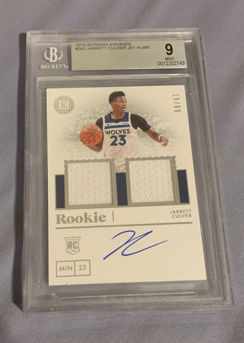 2019-20 ENCASED DUAL RELIC RC AUTO JARRETT CULVER 19/99 BGS 9/10

