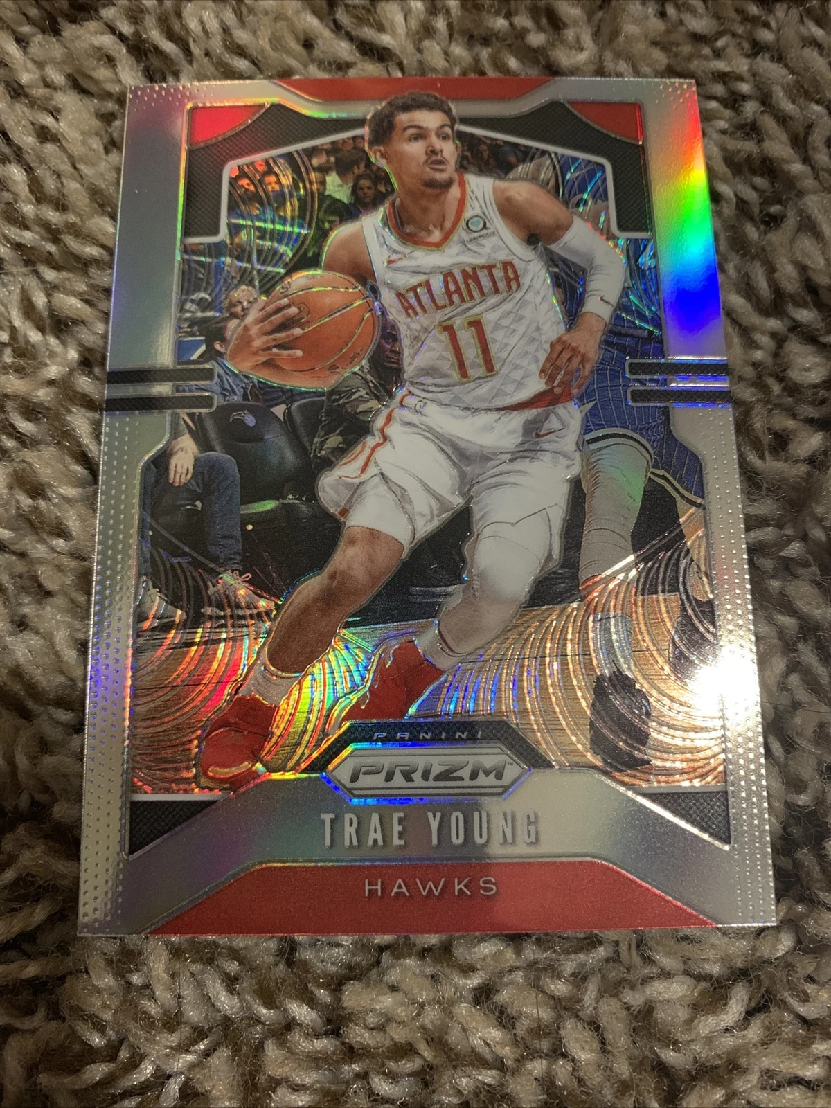 2019-20 PANINI PRIZM TRAE YOUNG SILVER PRIZM 2ND YEAR Atlanta HAWKS ? ?

