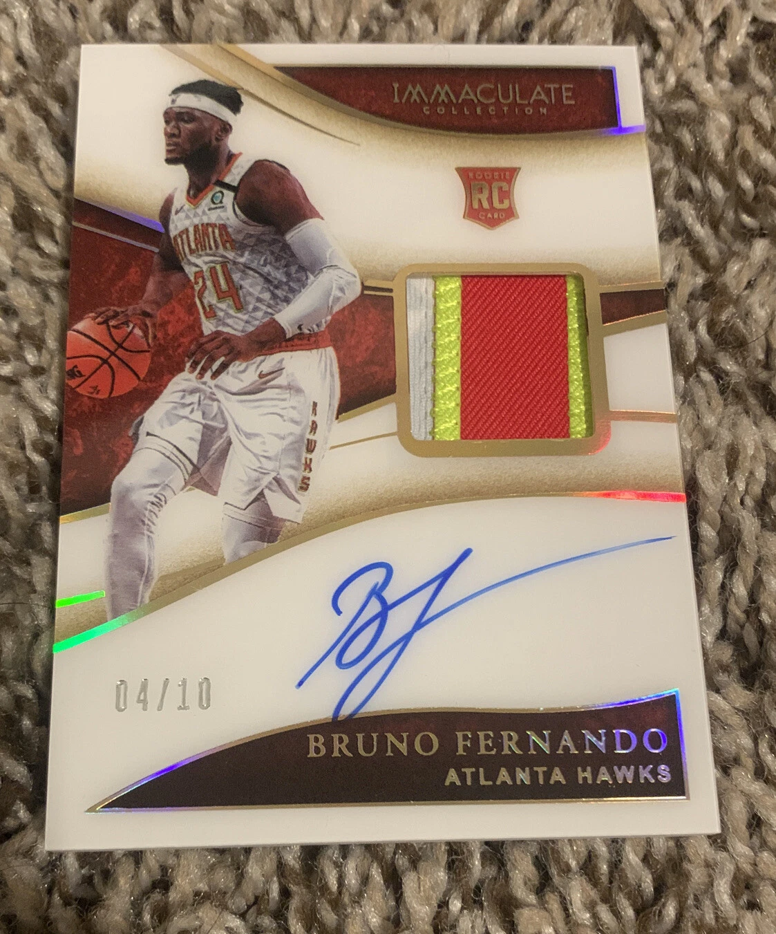 BRUNO FERNANDO 2019-20 IMMACULATE GOLD ROOKIE PATCH ON CARD AUTO /10
