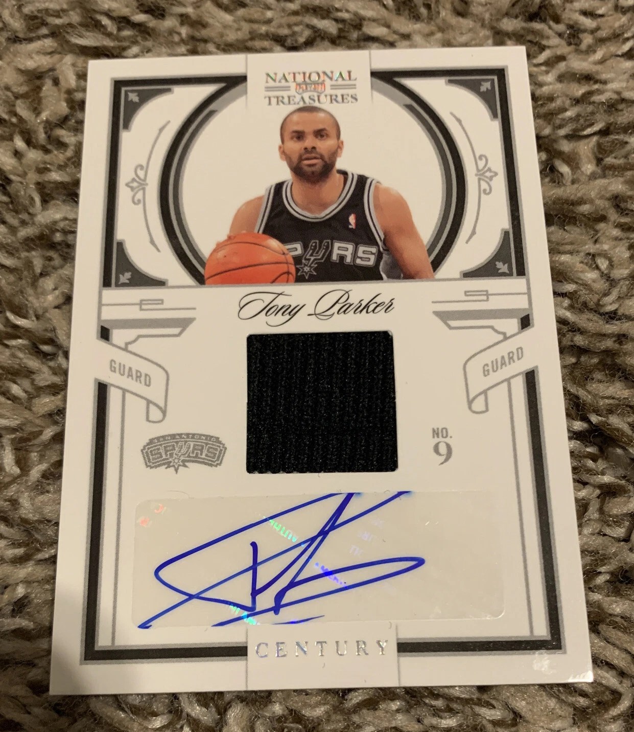 TONY PARKER 2010 National Treasures CENTURY Autograph JERSEY GAME WORN 18/25 SSP
