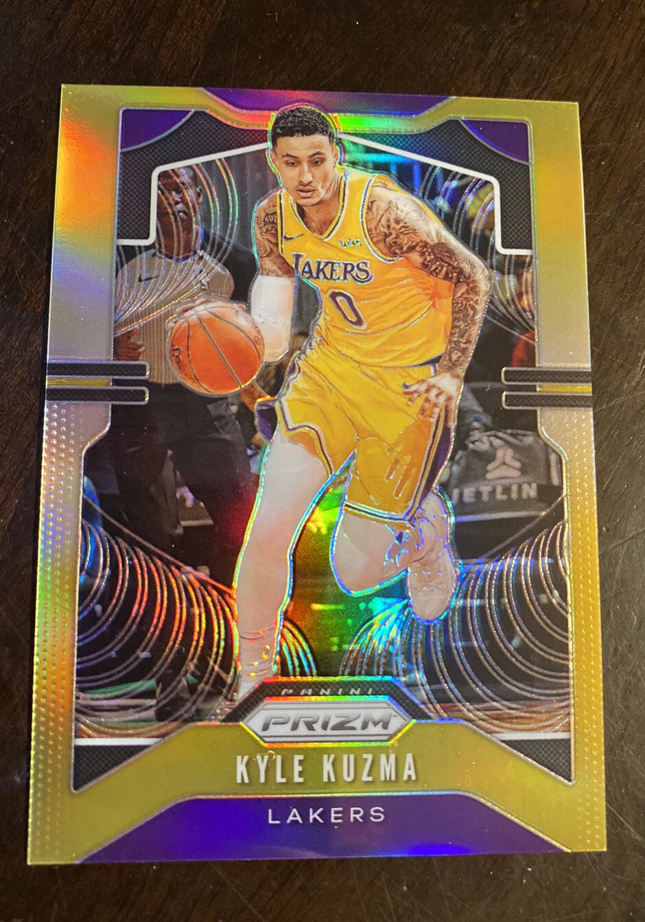 2019-20 PANINI PRIZM KYLE KUZMA #130 GOLD PRIZMS /10 SSP LAKERS HOT
