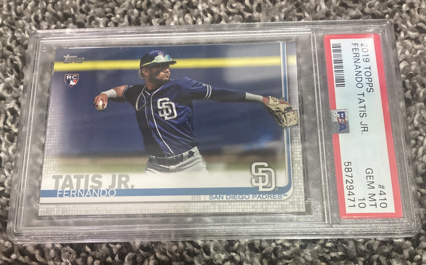FERNANDO TATIS JR. 2019 Topps Series 2 RC #410 PSA 10 San Diego Padres ROOKIE
