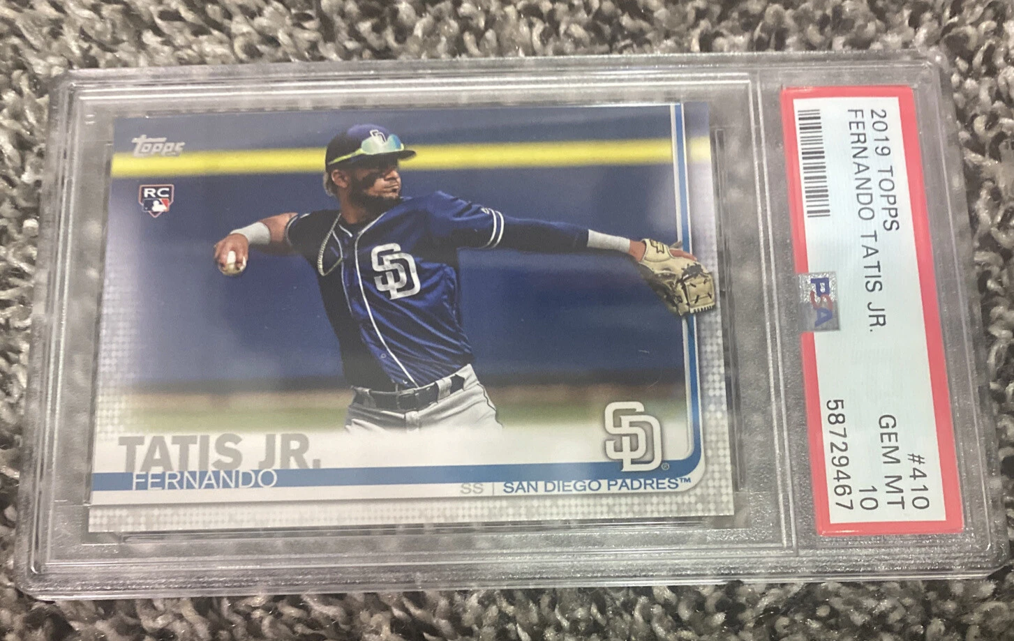 FERNANDO TATIS JR. 2019 Topps Series 2 RC #410 PSA 10 San Diego Padres ROOKIE
