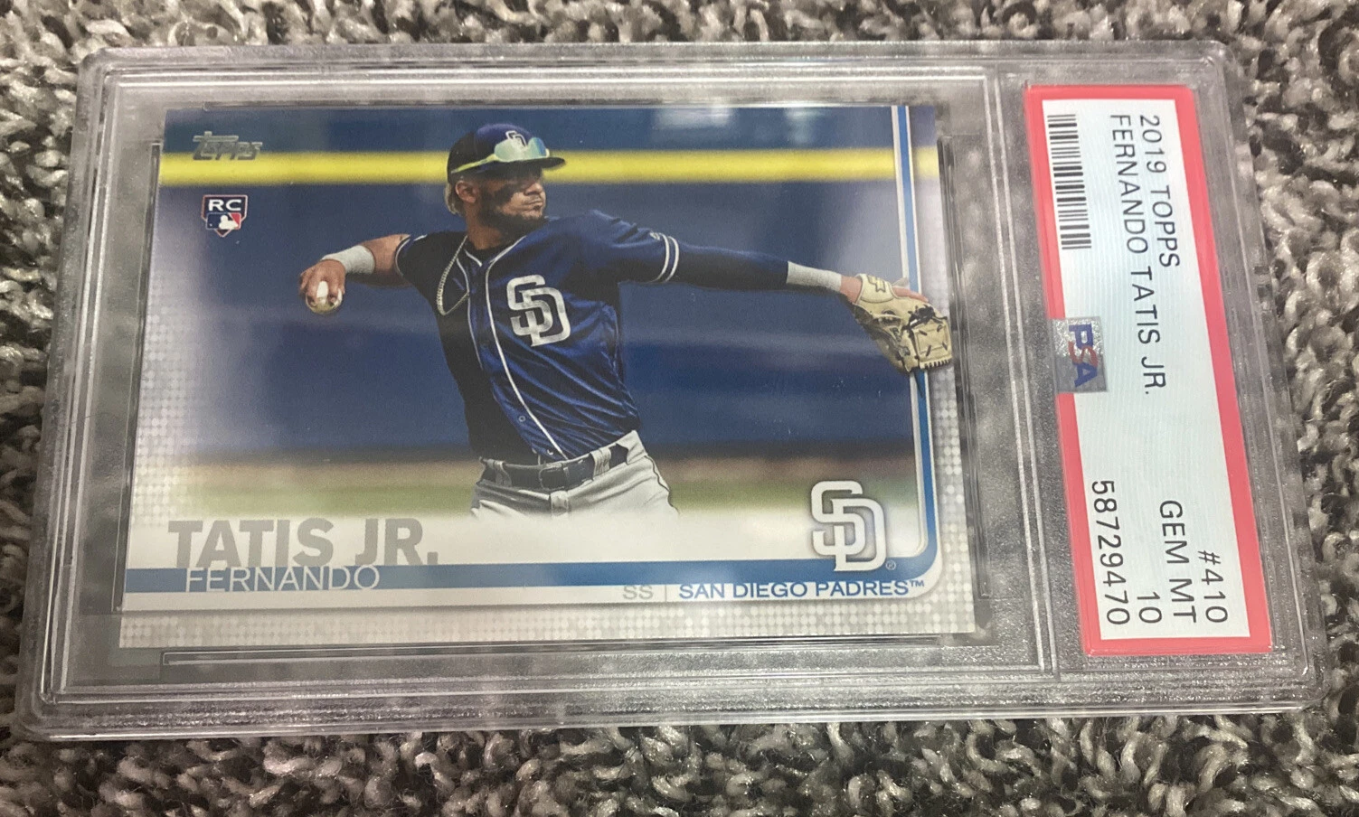 FERNANDO TATIS JR. 2019 Topps Series 2 RC #410 PSA 10 San Diego Padres ROOKIE
