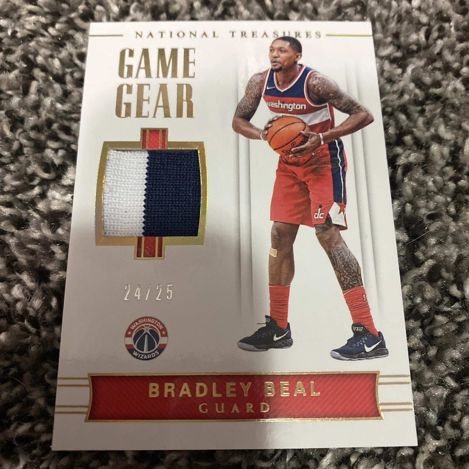 2017-18 Panini National Treasures Bradley Beal #47 Game Gear Patch /25 SP Rare
