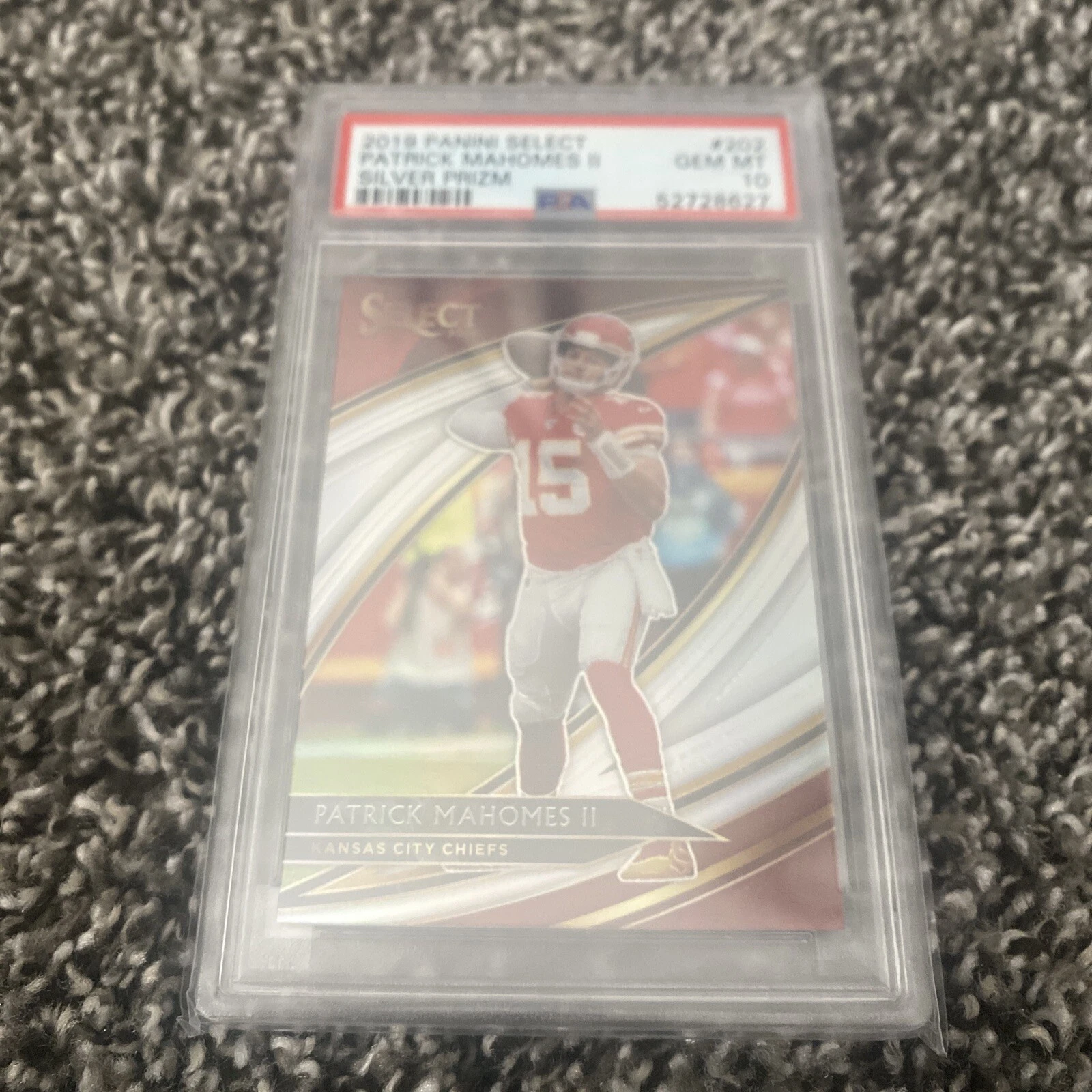 2019 Select Silver Prizm Field Level #202 Patrick Mahomes II Chiefs PSA 10
