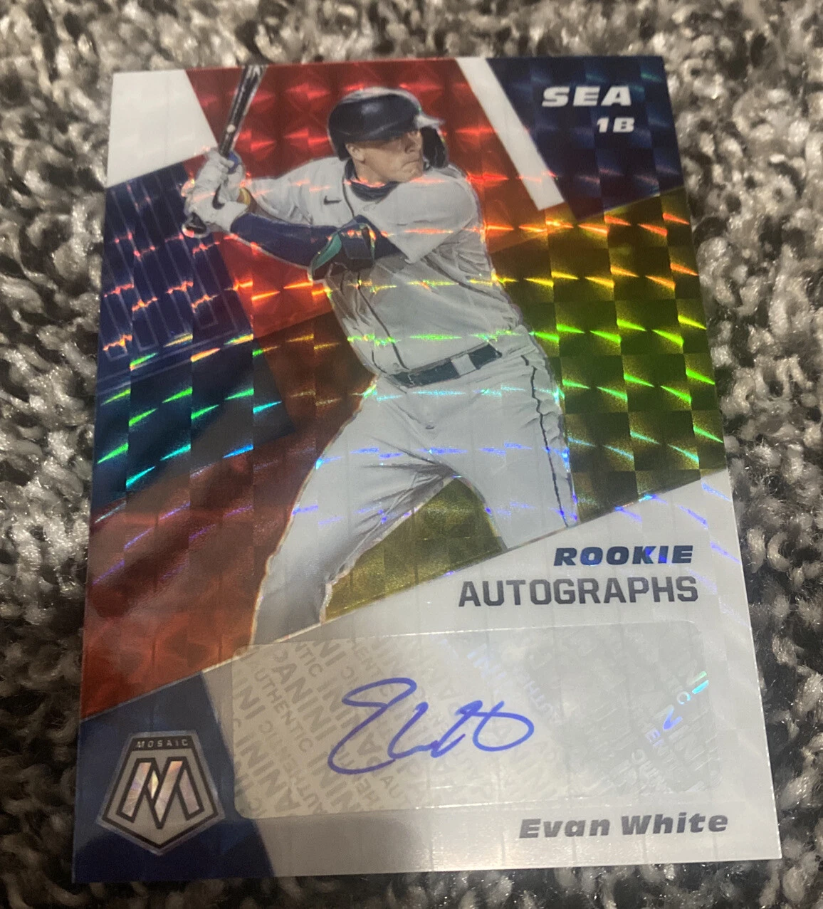 2021 Panini Mosaic Choice EVAN WHITE Fusion Red Yellow /88 Mariners Rookie Auto
