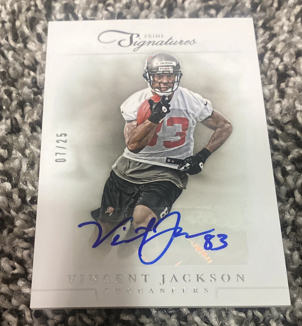2012 Prime Signatures AUTO Card #69 Vincent Jackson 7/25 Autographed
