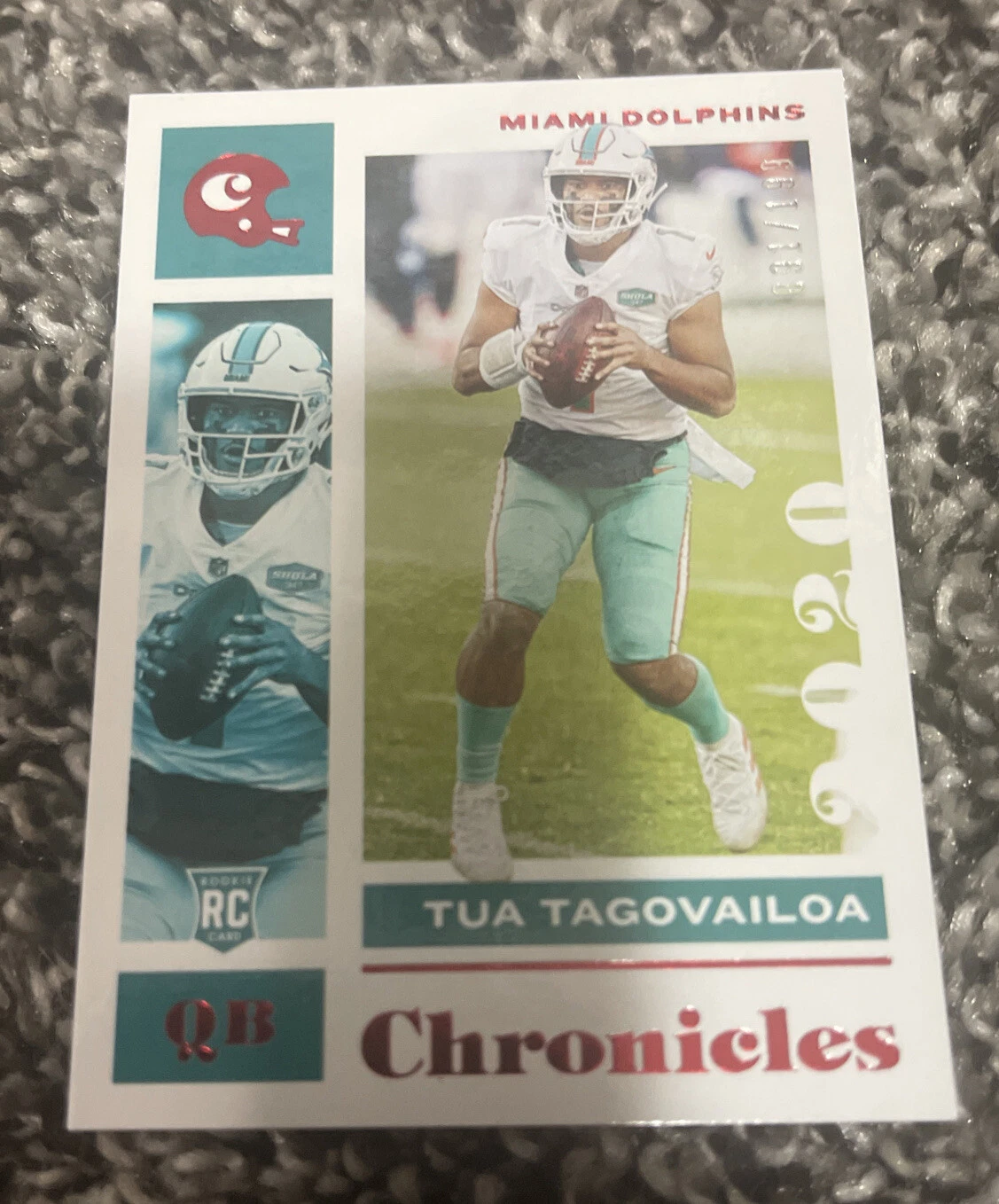 2020 Panini Chronicles Red /199 Tua Tagovailoa #60 Rookie RC
