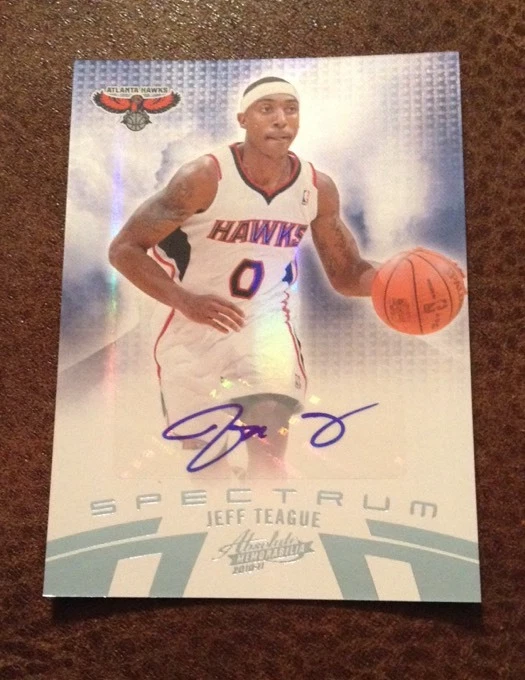 2010-11 ABSOLUTE SPECTRUM PLATINUM SIGNATURES JEFF TEAGUE AUTO #'D 11/25
