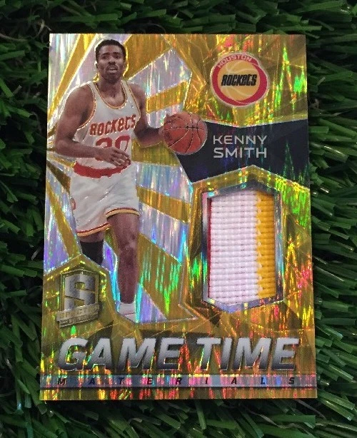 2015-16 Panini Spectra Game Time Materials Gold patch Kenny Smith #ED /10
