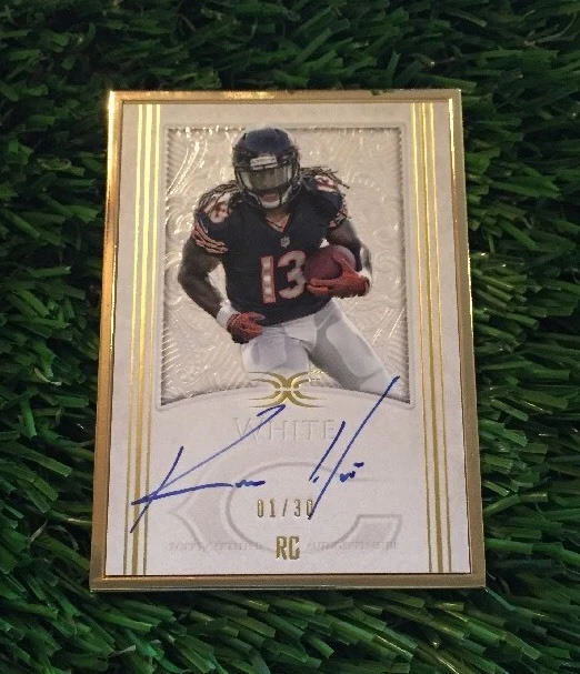 2015 TOPPS DEFINITIVE COLLECTION KEVIN WHITE GOLD FRAME ON-CARD RC AUTO #D 01/30
