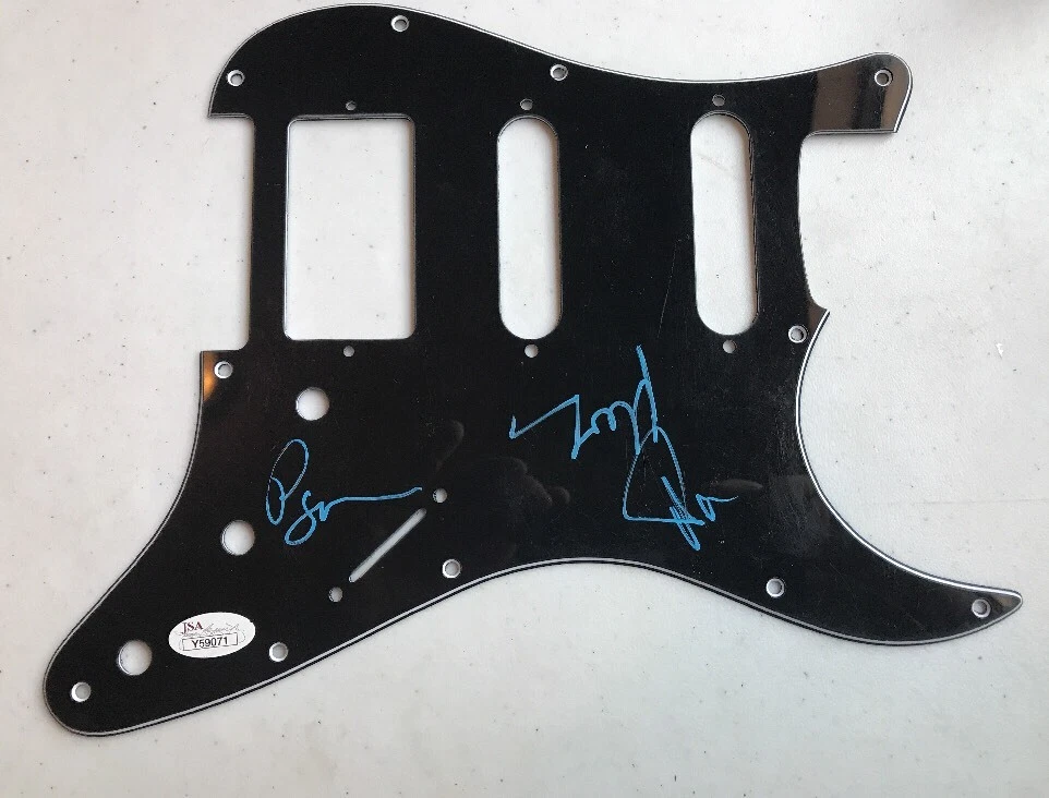 ”PHISH” TREY ANASTASIO,MIKE GORDAN, PAGE MCCONNELL SIGNED PICKGUARD JSA COLLECTIBLE MEMORABILIA