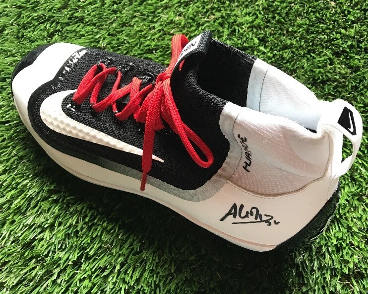 Aledmys Diaz Cardinals Signed Nike Cleat JSA COA NIKE HURRICANE SIZE 10.5
