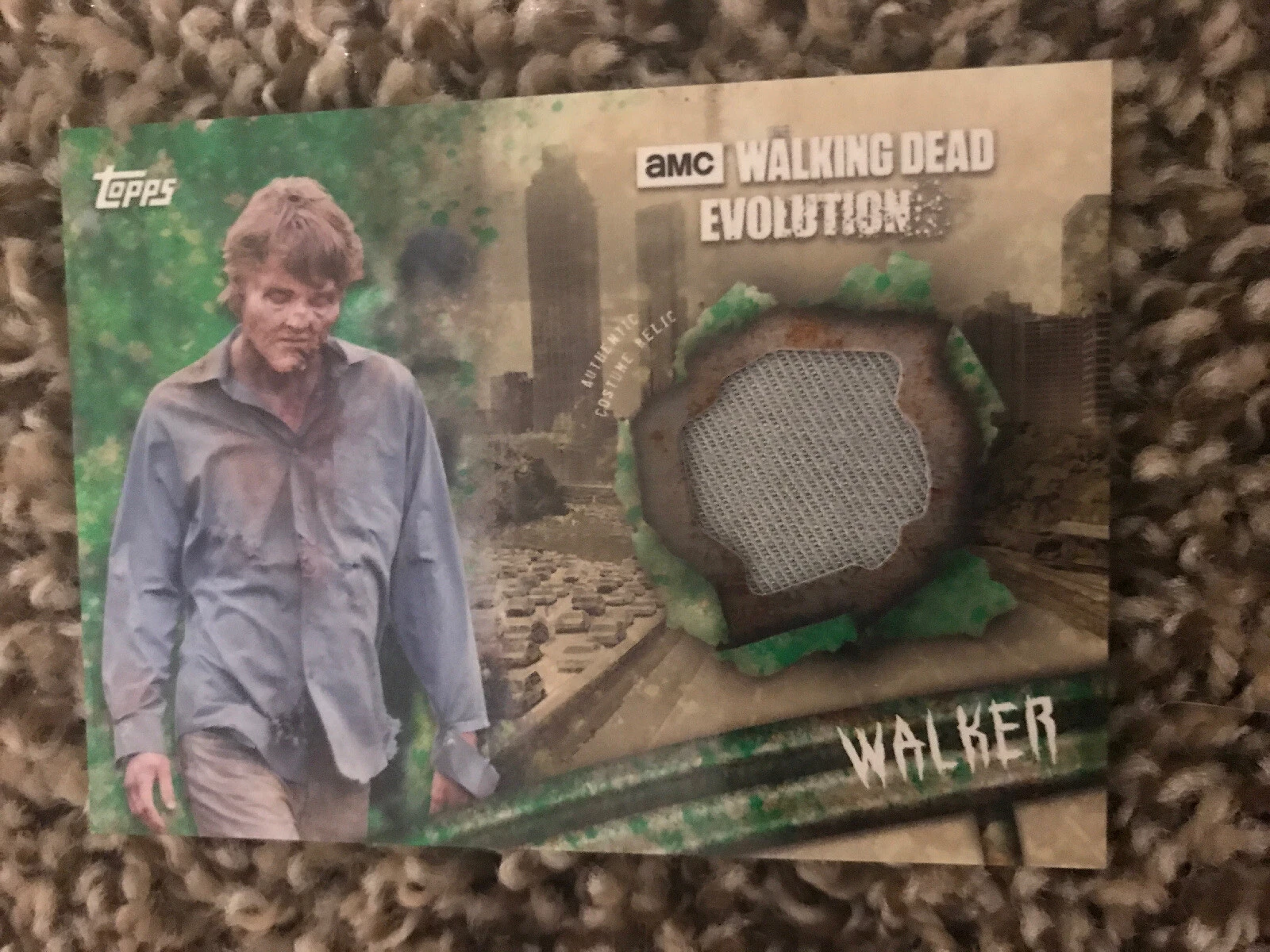 2017 The Walking Dead Evolution AUTHENTIC RELIC 