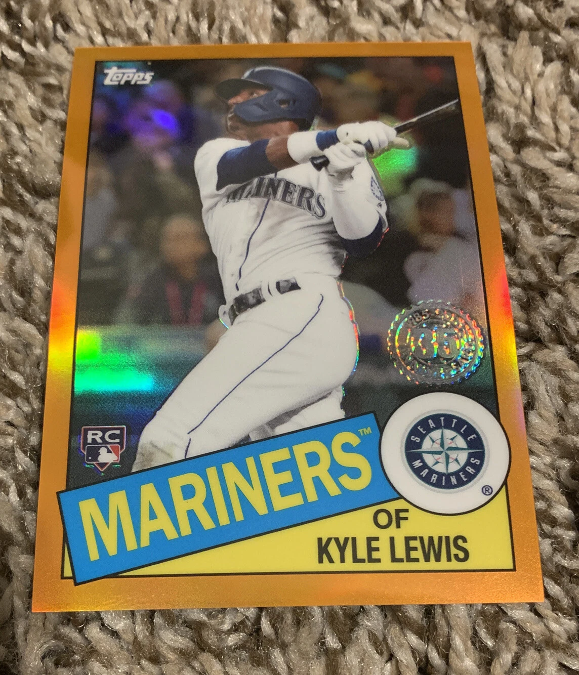 2020 Topps Chrome 35th Anniversary KYLE LEWIS '85 Orange Refractor #'d 15/25
