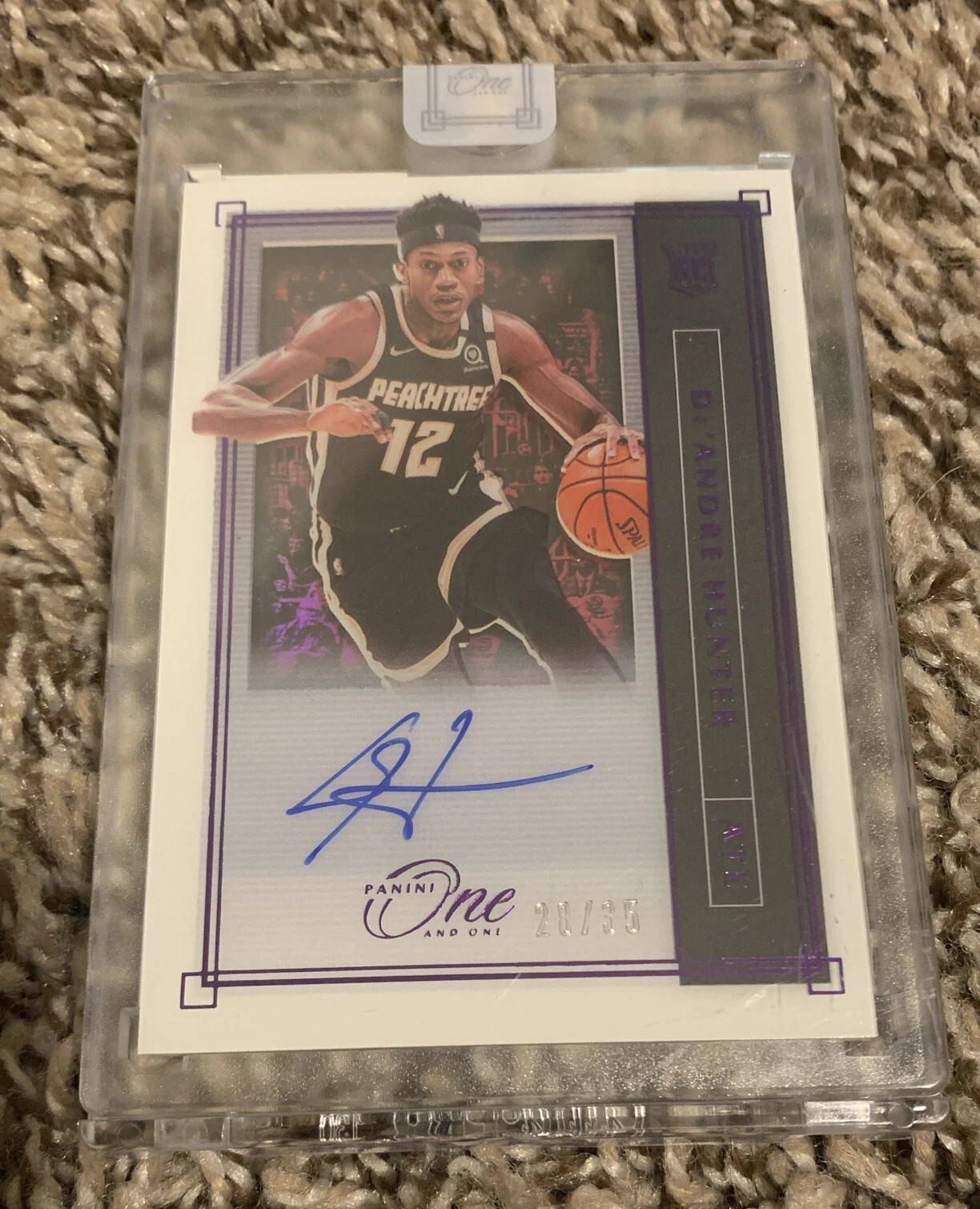 2019-20 PANINI ONE AND ONE De'ANDRE HUNTER RC AUTO PURPLE 28/35 Sp

