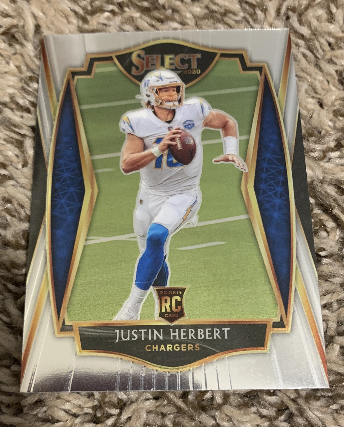 JUSTIN HERBERT - 2020 Panini Select PREMIER LEVEL Base Rookie RC #144 Chargers!
