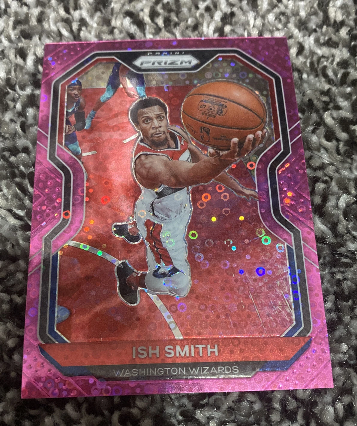 Ish Smith 2020/21 Panini Prizm Pink Disco Prizms #28/50 Washington Wizards
