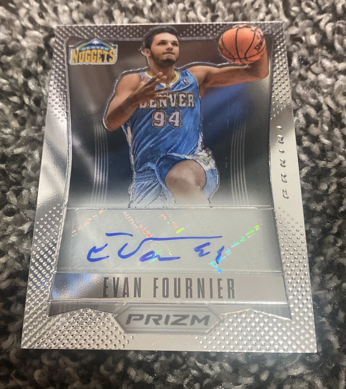 2012-13 Panini Prizm Evan Fournier #84 Rookie Auto NEW YORK KNICKS
