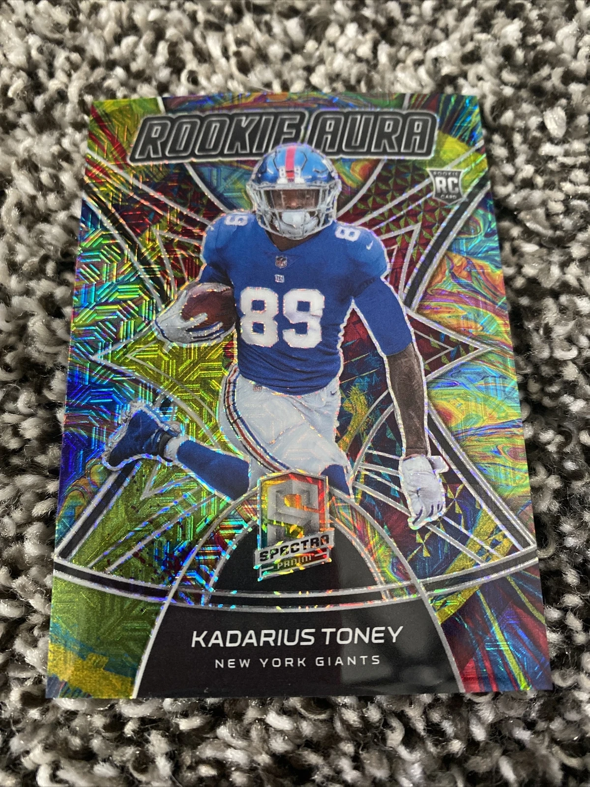2021 Spectra Rookie Aura Rainbow Kadarius Toney 13/25 RO-13 Prizm
