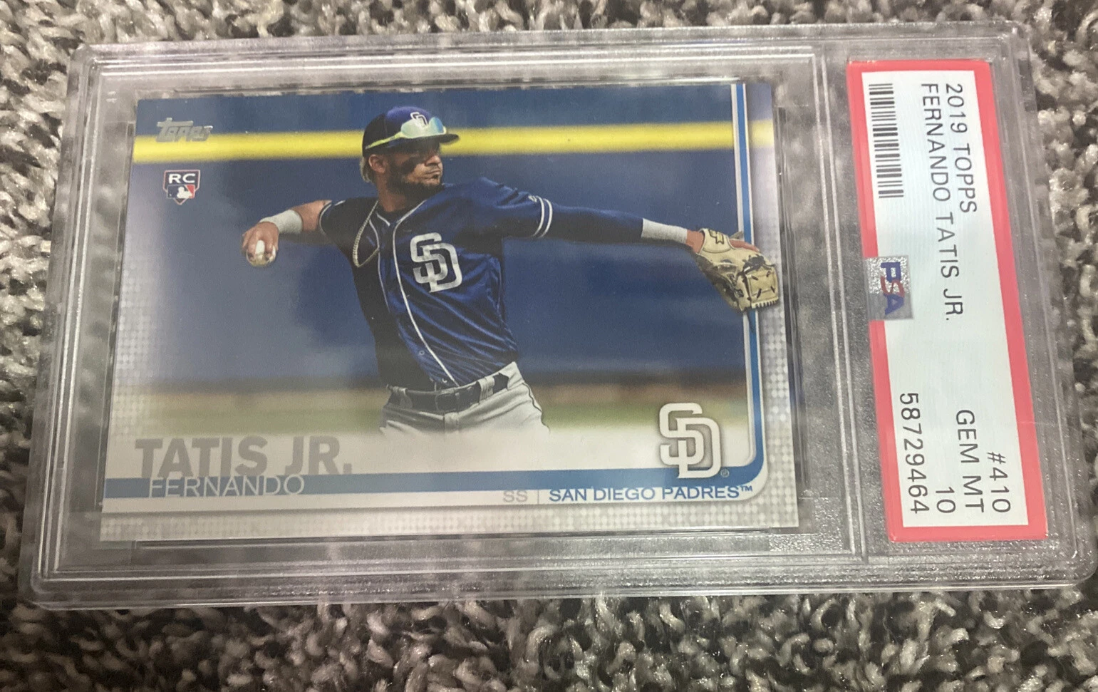 FERNANDO TATIS JR. 2019 Topps Series 2 RC #410 PSA 10 San Diego Padres ROOKIE
