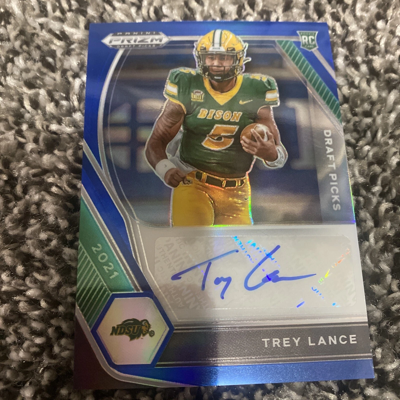 2021 Panini Prizm Draft Picks Auto Prizms Blue TREY LANCE (#99/149)
