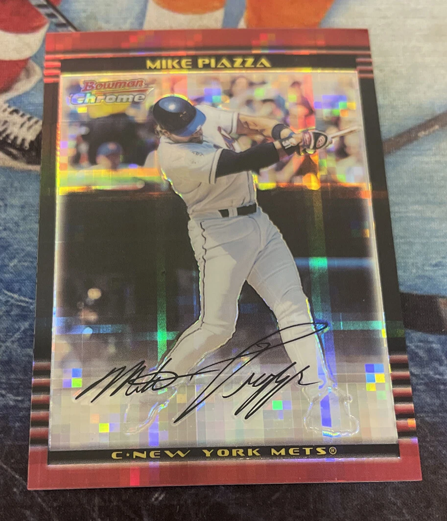 2002 BOWMAN CHROME - MIKE PIAZZA XFRACTOR CARD # 100 NUMBERED 197/250
