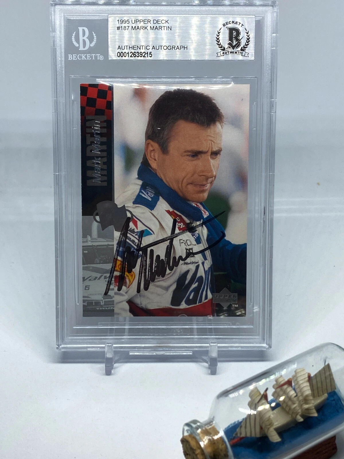 Mark Martin signed Trading Card Beckett BAS Slabbed Auto Nascar Legend C648
