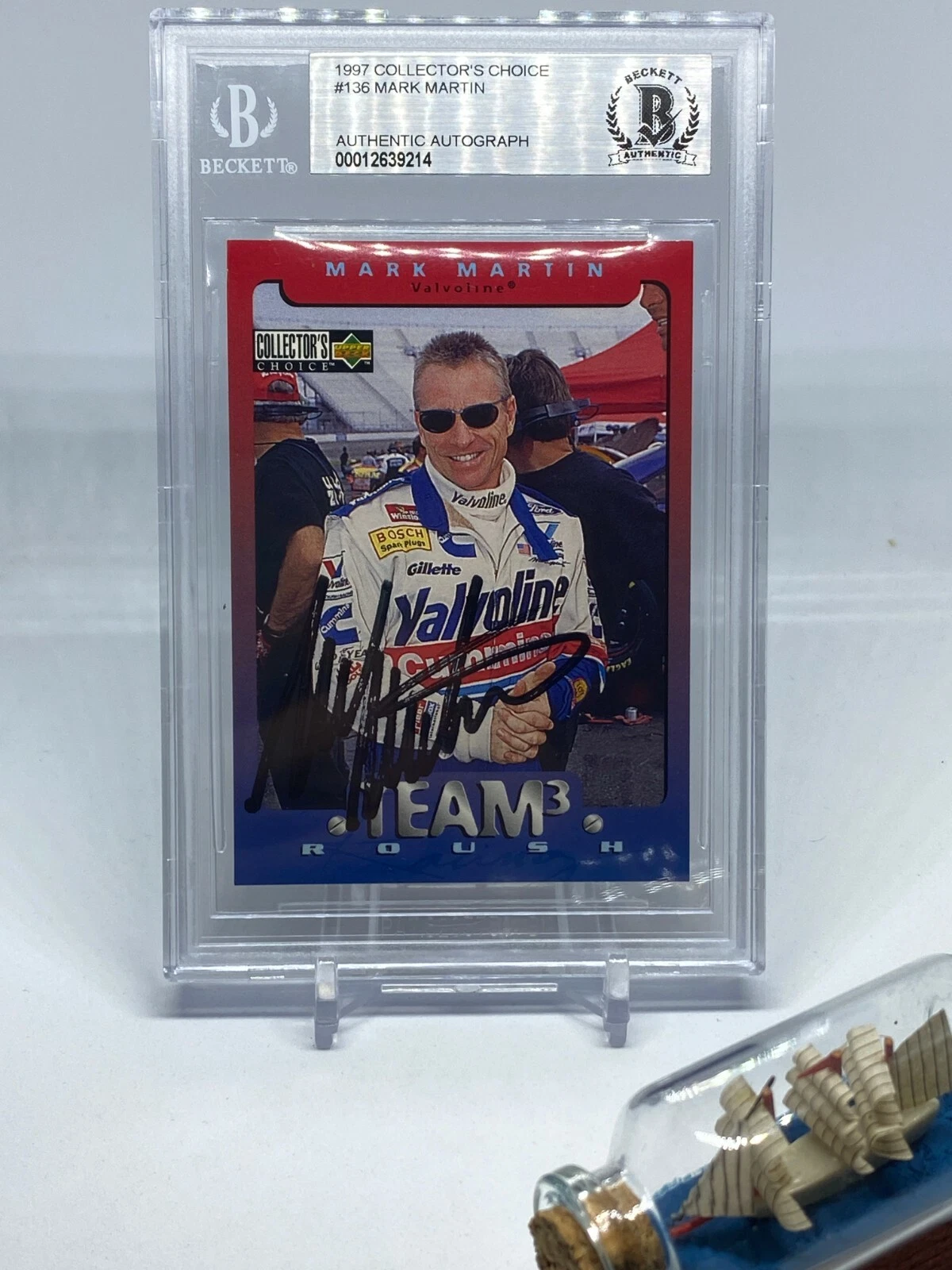 Mark Martin signed Trading Card Beckett BAS Slabbed Auto Nascar Legend C649
