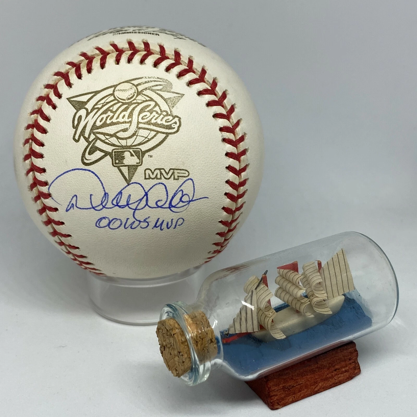 Derek Jeter signed Rawlings WS MVP Logo Baseball MLB HOLO Inscribed HOF A2234
