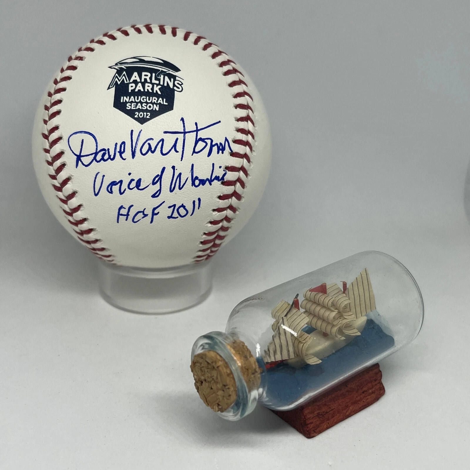 Broadcaster Dave Van Horne signed Rawlings Marins Logo Baseball JSA HOF A2597
